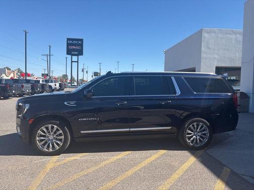 2022 GMC Yukon XL Denali