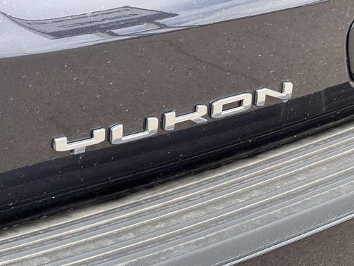 2025 GMC Yukon XL 4WD AT4