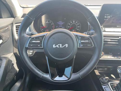 2023 Kia Seltos S