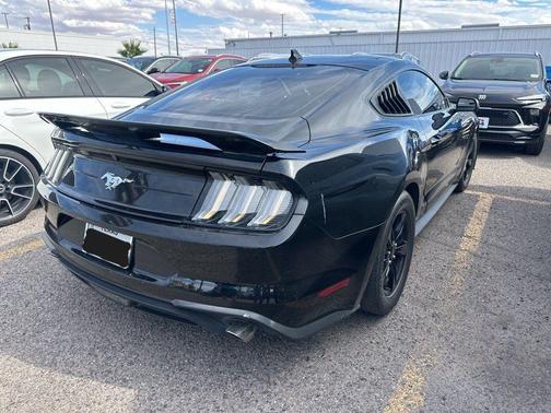 2020 Ford Mustang EcoBoost