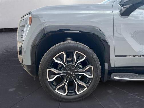 2024 GMC Sierra EV Denali Edition 1