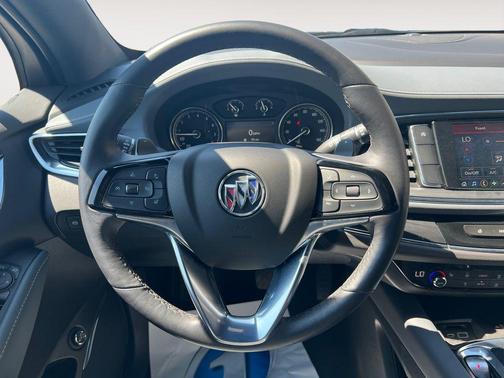 2024 Buick Enclave Essence FWD