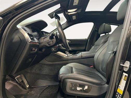 2022 BMW X6 xDrive40i