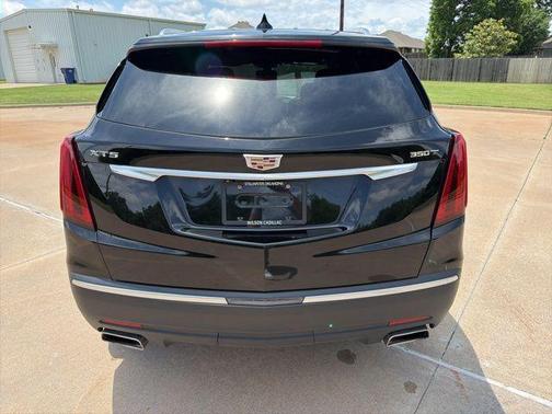 Stellar Black Metallic 2024 Cadillac XT5 Luxury