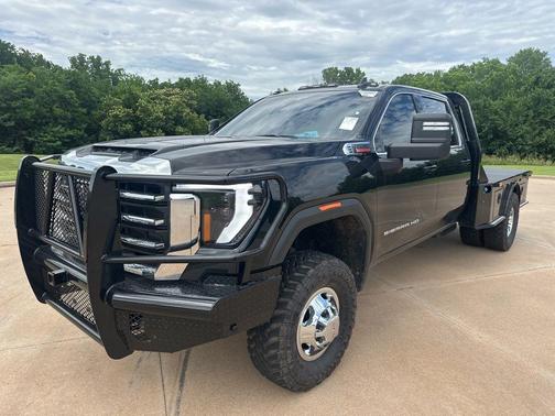Onyx Black 2025 GMC Sierra 3500 SLE