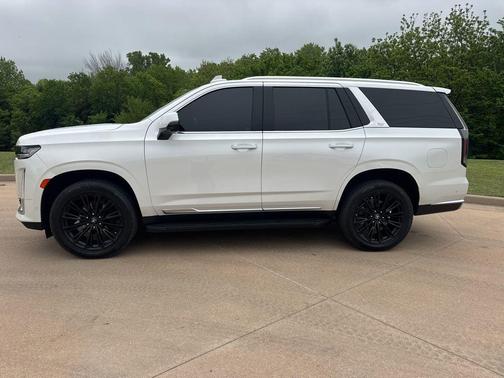 Crystal White Tri-Coat 2022 Cadillac Escalade Premium Luxury