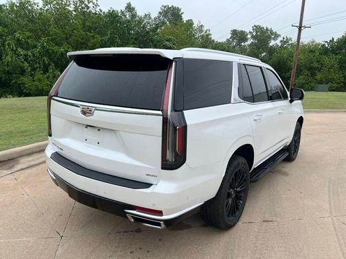 Crystal White Tri-Coat 2022 Cadillac Escalade Premium Luxury