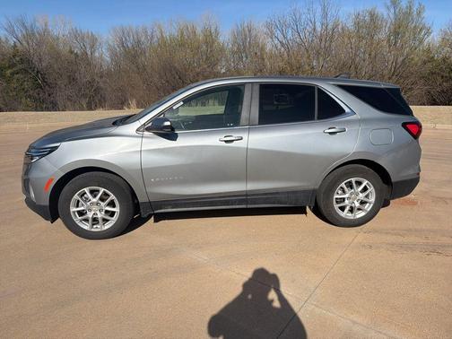 Sterling Gray Metallic 2024 Chevrolet Equinox LT