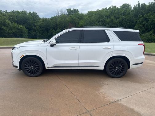 Hyper White 2025 Hyundai PALISADE Calligraphy Night Edition