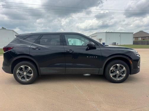 Black 2024 Chevrolet Blazer LT