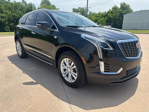 Stellar Black Metallic 2024 Cadillac XT5 Luxury