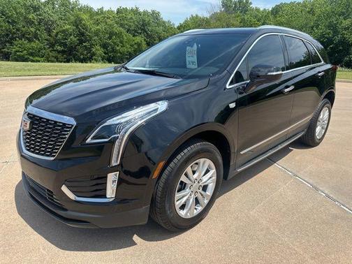 Stellar Black Metallic 2024 Cadillac XT5 Luxury