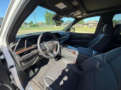 Crystal White Tri-Coat 2024 Cadillac Escalade Premium Luxury