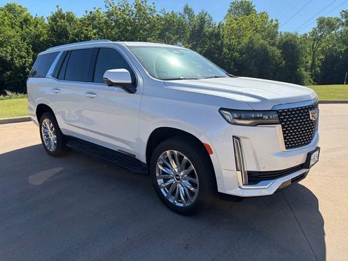 Crystal White Tri-Coat 2024 Cadillac Escalade Premium Luxury