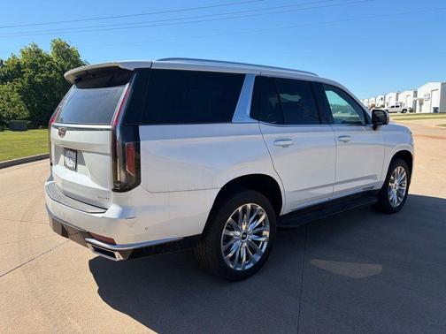 Crystal White Tri-Coat 2024 Cadillac Escalade Premium Luxury