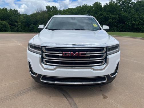 Summit White 2023 GMC Acadia SLT