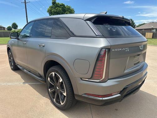 Metal 2026 Cadillac Escalade IQ Premium Sport