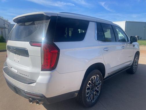 White Frost Tri-Coat 2024 GMC Yukon Denali Ultimate
