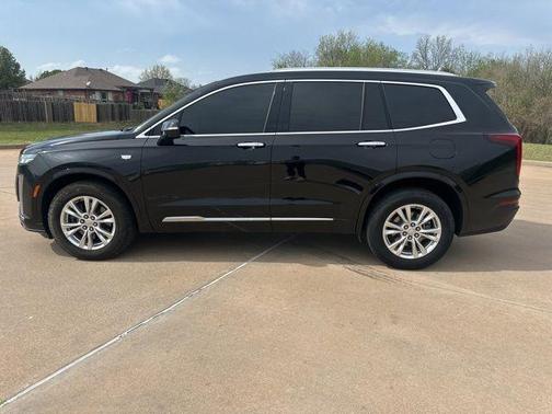 Stellar Black Metallic 2023 Cadillac XT6 Luxury FWD