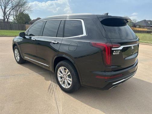 Stellar Black Metallic 2023 Cadillac XT6 Luxury FWD