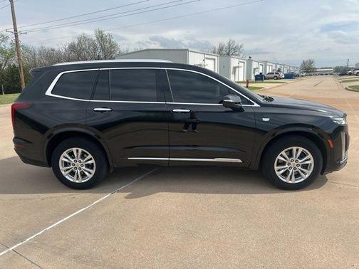 Stellar Black Metallic 2023 Cadillac XT6 Luxury FWD