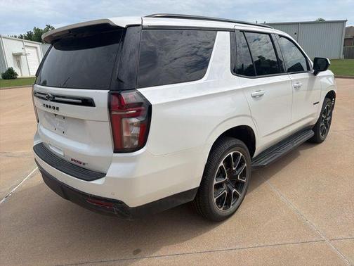 Iridescent Pearl Tricoat 2023 Chevrolet Tahoe RST