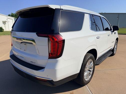 Summit White 2023 GMC Yukon SLT