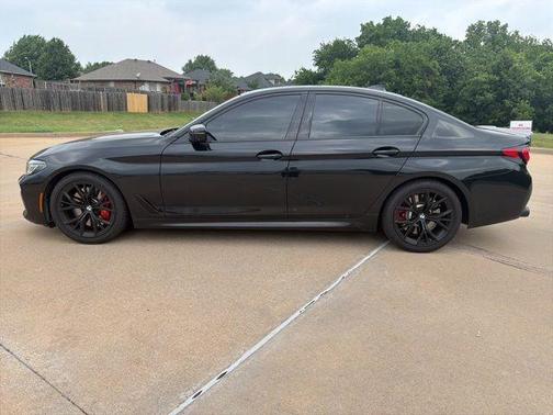 Black Sapphire Metallic 2021 BMW M550 i xDrive