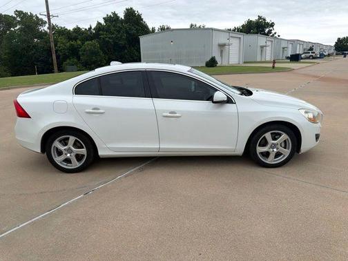 Ice White 2012 Volvo S60 T5