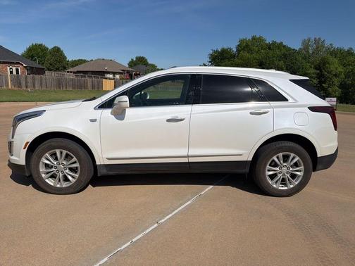 Crystal White Tri-Coat 2020 Cadillac XT5 Luxury