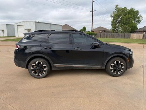 Ebony Black 2023 Kia Sportage X-Line