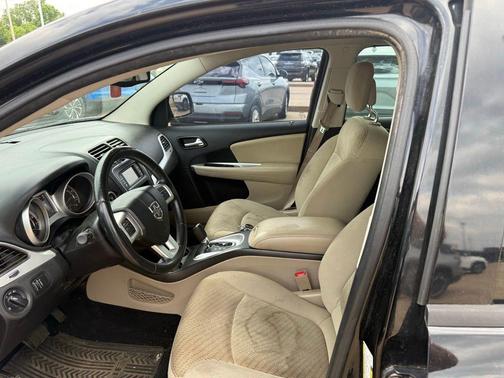 Pitch Black Clearcoat 2015 Dodge Journey SE