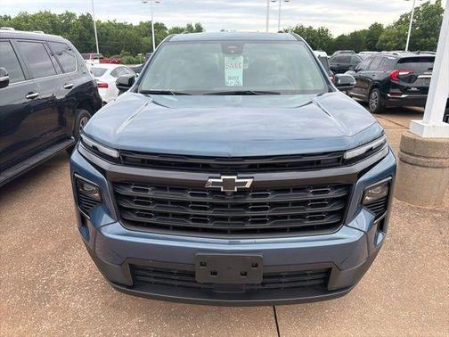 Lakeshore Blue Metallic 2025 Chevrolet Traverse LT