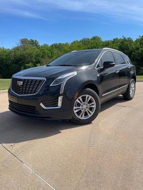 Stellar Black Metallic 2025 Cadillac XT5 Luxury