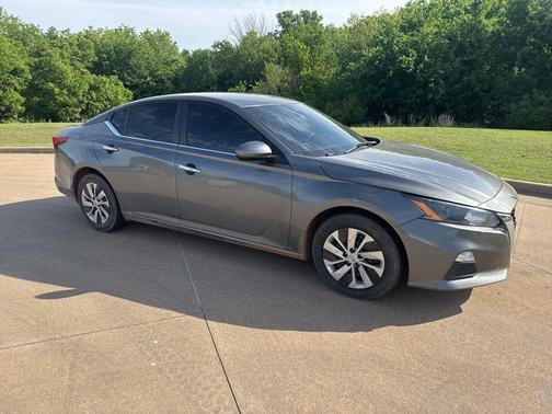 Gun Metallic 2022 Nissan Altima 2.5 S Sedan