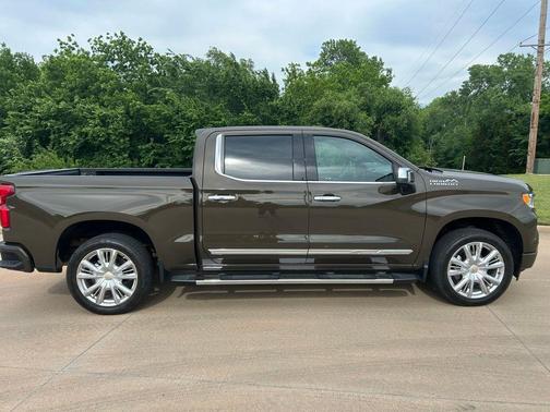 Harvest Gold / Bronze 2023 Chevrolet Silverado 1500 High Country