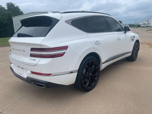 White 2024 Genesis GV80 3.5T Prestige Signature