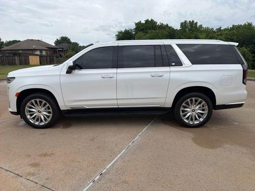 Crystal White Tri-Coat 2024 Cadillac Escalade ESV Premium Luxury