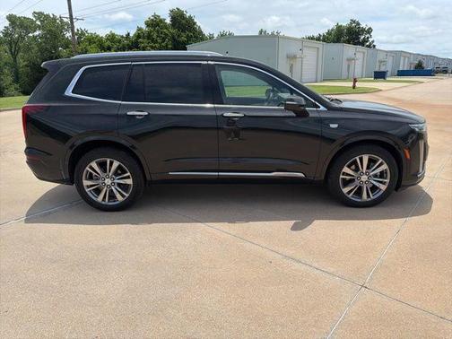 Stellar Black Metallic 2024 Cadillac XT6 Premium Luxury FWD