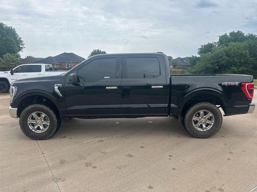Black Metallic 2023 Ford F-150 XLT