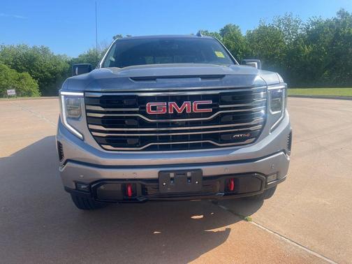 Sterling 2024 GMC Sierra 1500 AT4