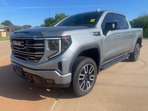 Sterling 2024 GMC Sierra 1500 AT4