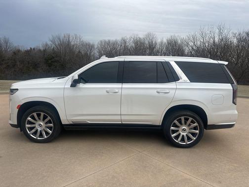 Crystal White Tri-Coat 2024 Cadillac Escalade Premium Luxury Platinum