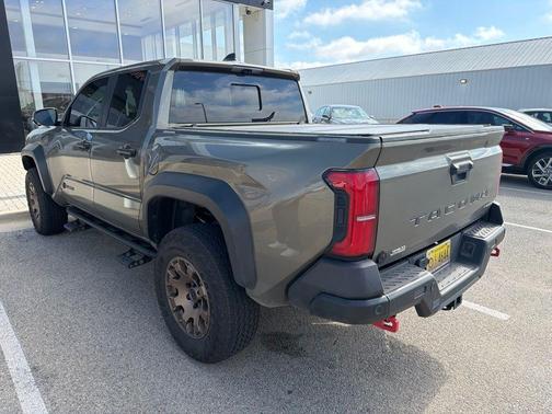 Bronze 2025 Toyota Tacoma Hybrid TRAILHUNTER