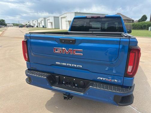 Dynamic Blue Metallic 2022 GMC Sierra 1500 AT4X