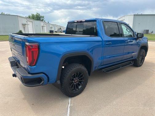 Dynamic Blue Metallic 2022 GMC Sierra 1500 AT4X
