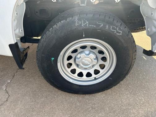 Summit White 2025 Chevrolet Silverado 1500 WT