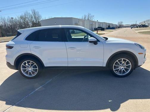 White 2020 Porsche Cayenne Base