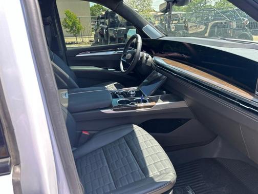 Vibrant White 2026 Cadillac Escalade Platinum Sport