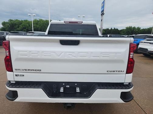Summit White 2024 Chevrolet Silverado 1500 Custom